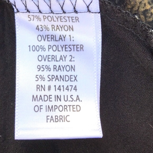 Lucy & Laurel Hi Lo Mixed Media Top - Picture 12 of 13